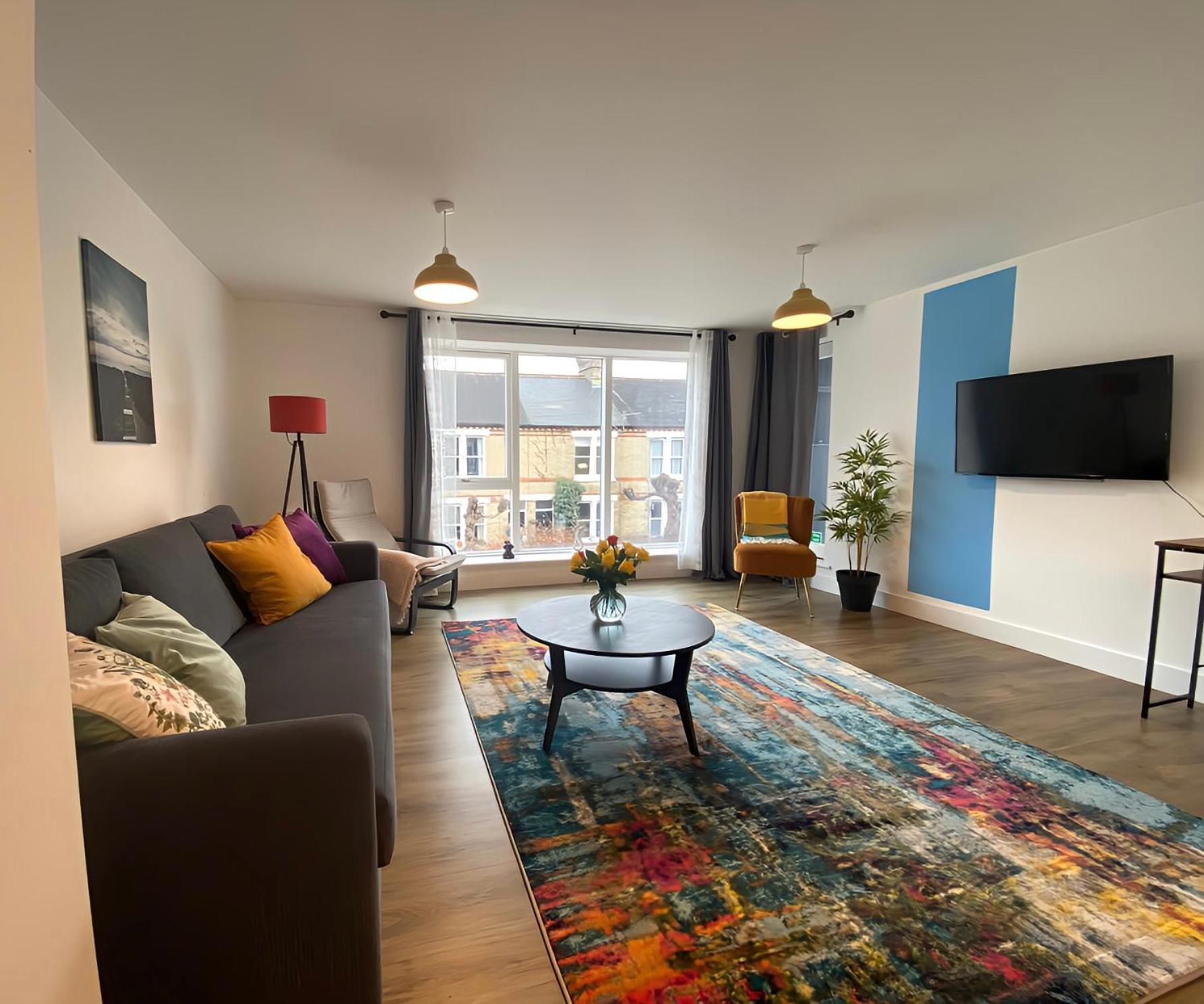 Cambridge Stays Riverside Apart Hotel With 2Br Flats At The City Centre-Parking-Balcony Экстерьер фото
