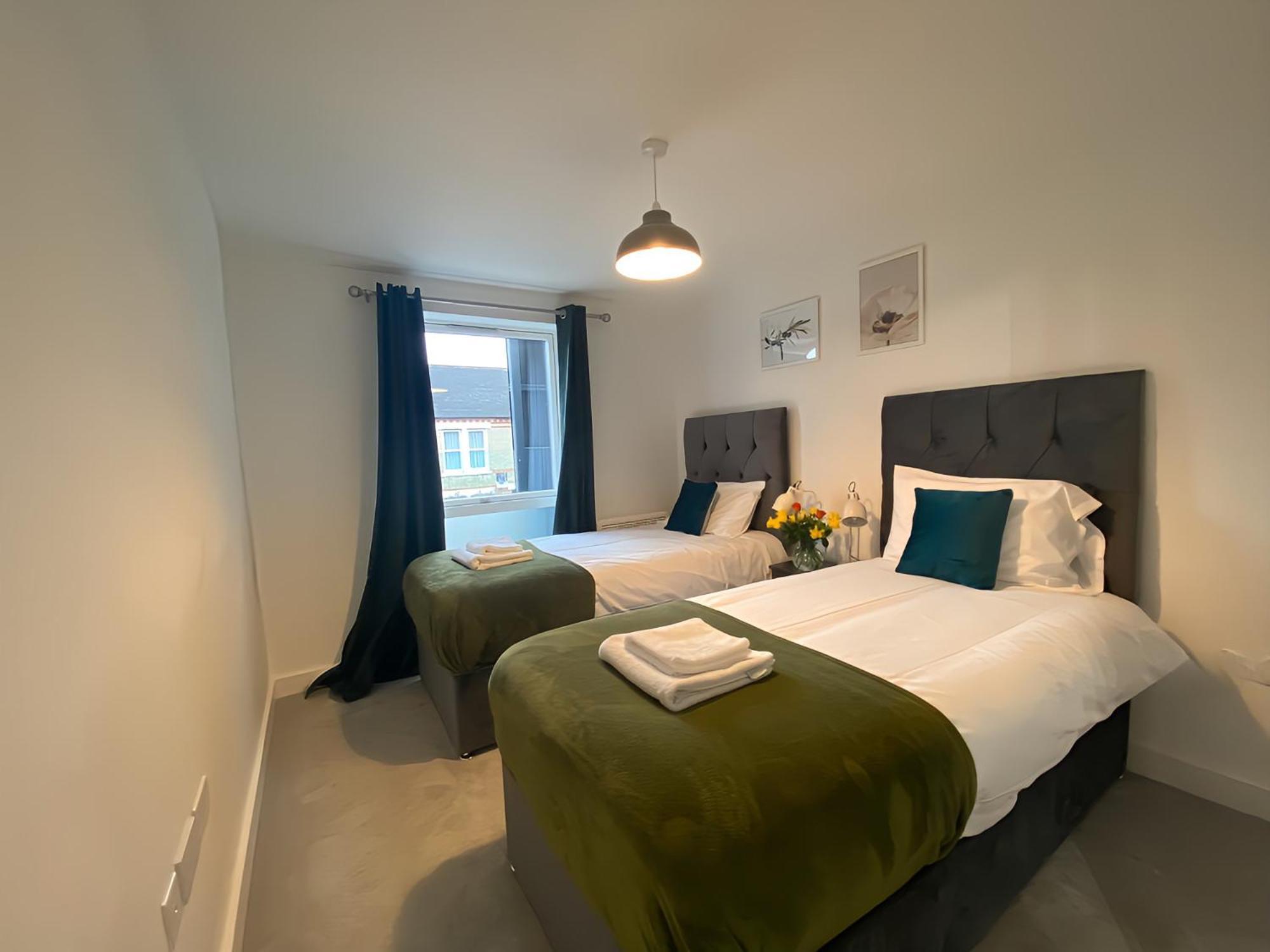 Cambridge Stays Riverside Apart Hotel With 2Br Flats At The City Centre-Parking-Balcony Экстерьер фото