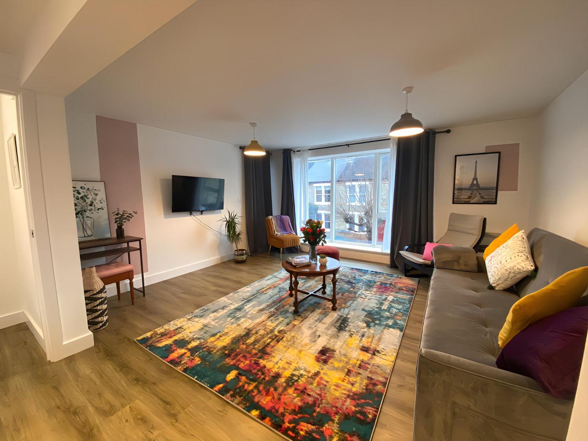 Cambridge Stays Riverside Apart Hotel With 2Br Flats At The City Centre-Parking-Balcony Экстерьер фото
